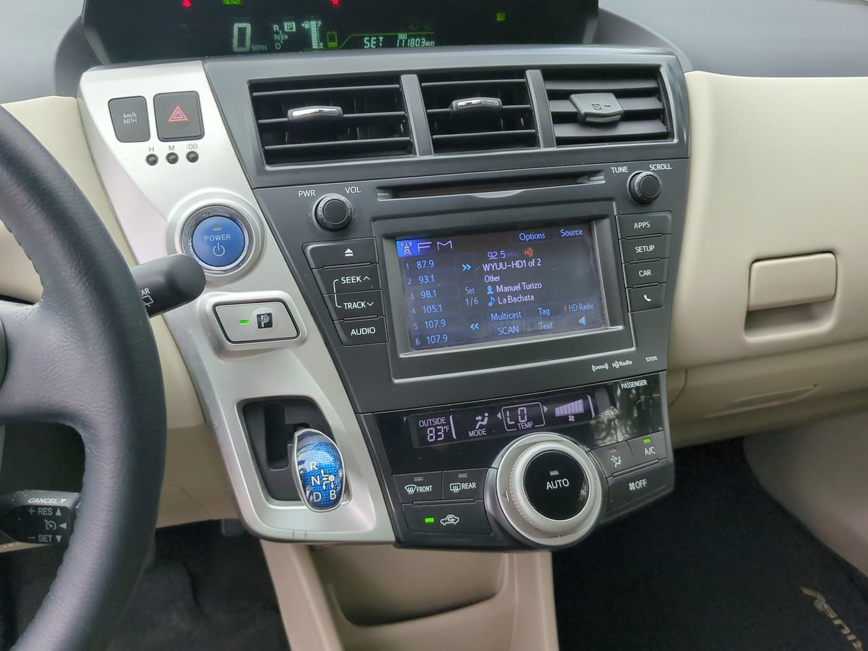 Used 2014 Toyota Prius V Five FWD image 13