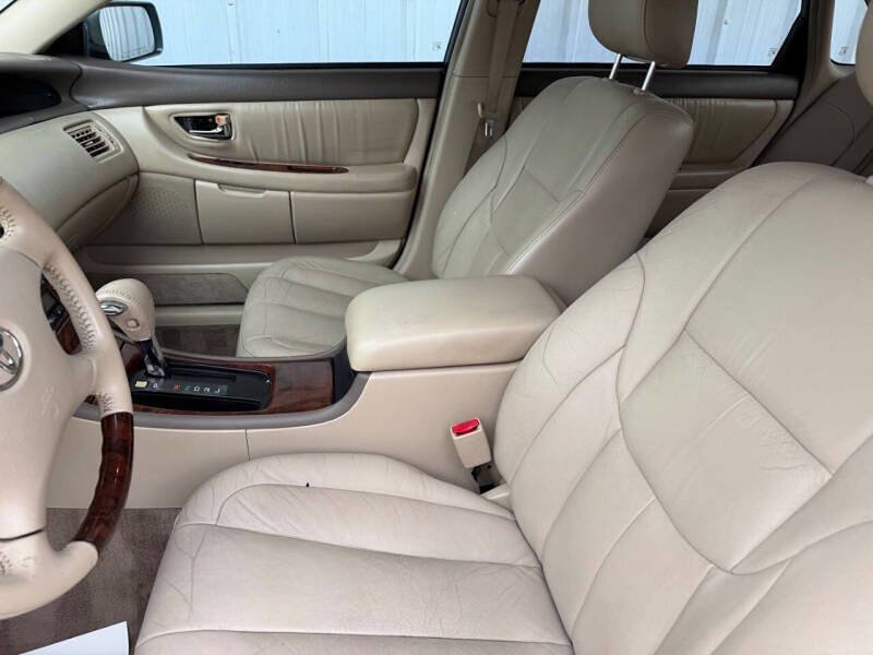Used 2003 Toyota Avalon XLS image 13