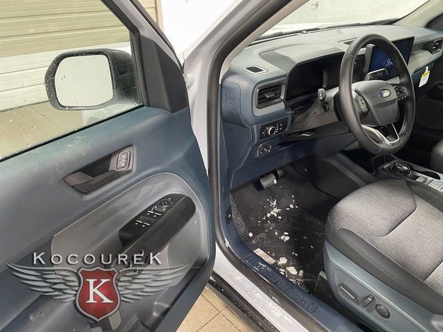 New 2025 Ford Maverick XLT w/ XLT Luxury Package image 10