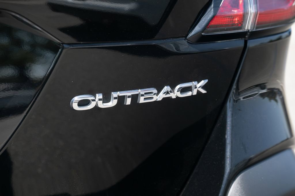 Used 2023 Subaru Outback Limited AWD/4WD image 13