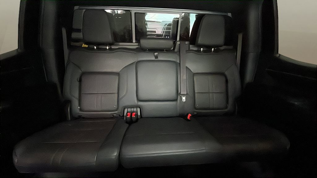 Used 2024 Chevrolet Silverado 1500 High Country w/ Technology Package image 15