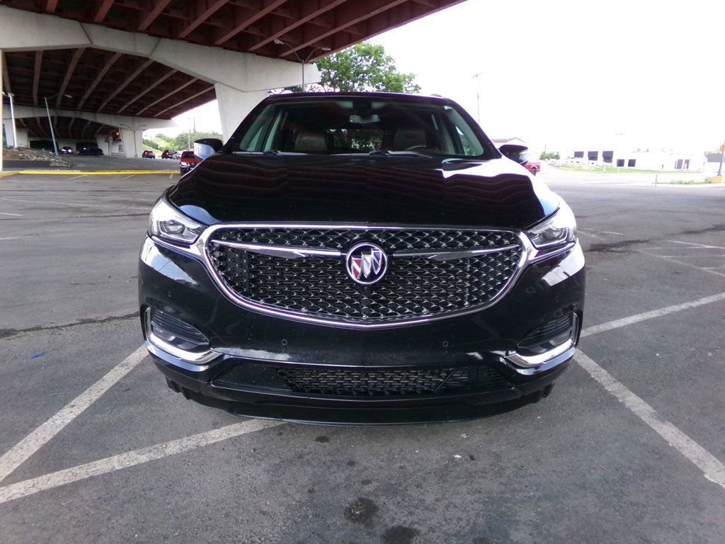 Used 2018 Buick Enclave Avenir w/ Avenir Technology Package AWD/4WD image 3