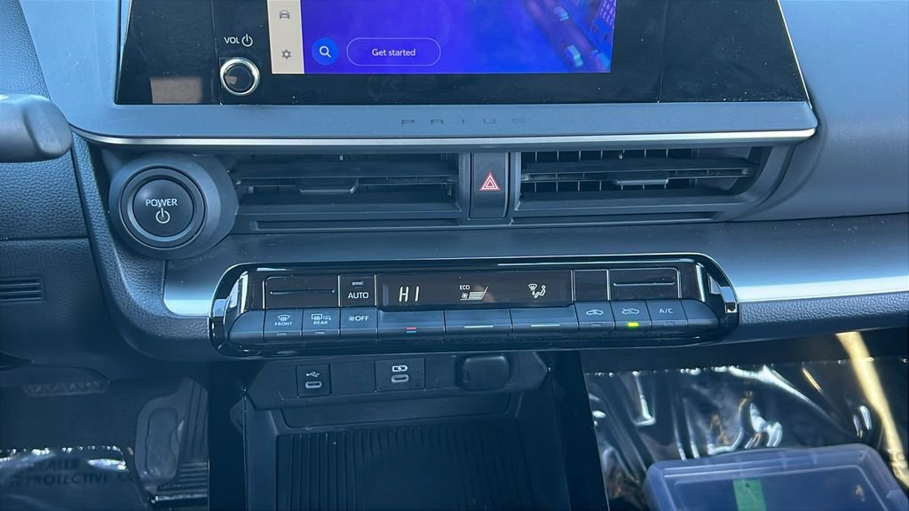 Used 2024 Toyota Prius LE image 21