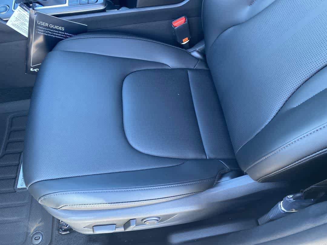 New 2026 Kia Sportage EX w/ EX Panorama Roof Package image 11