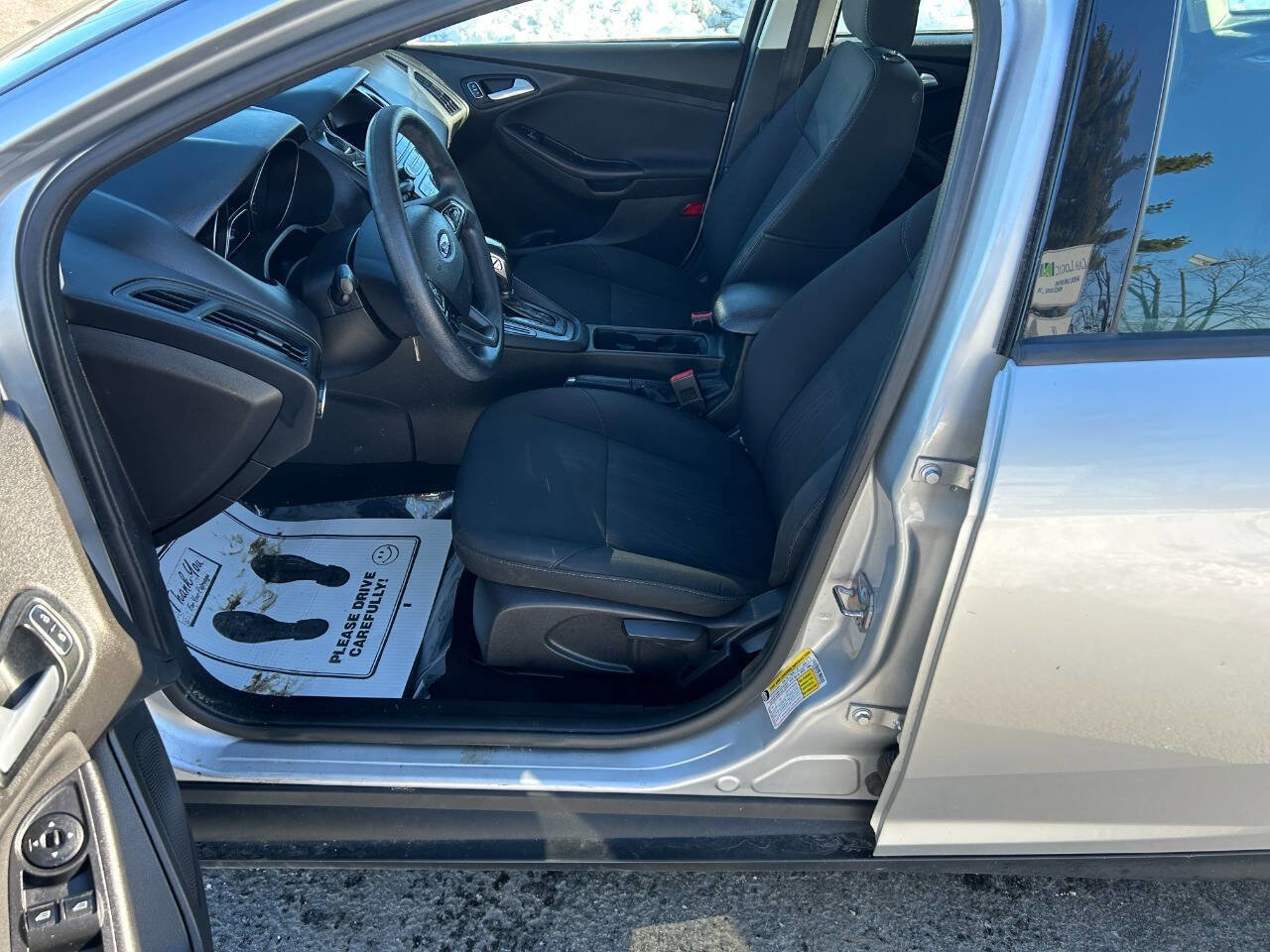 Used 2016 Ford Focus SE image 14