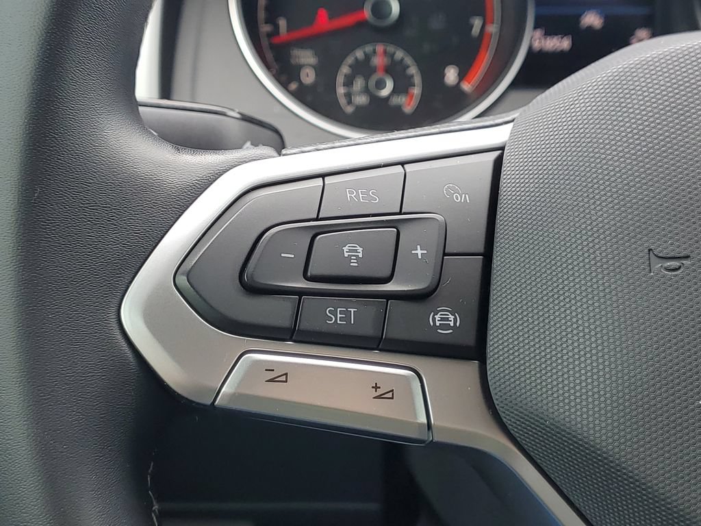 Used 2021 Volkswagen Atlas Cross Sport SE AWD/4WD image 21