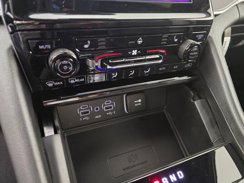 New 2025 Jeep Grand Cherokee Altitude image 20