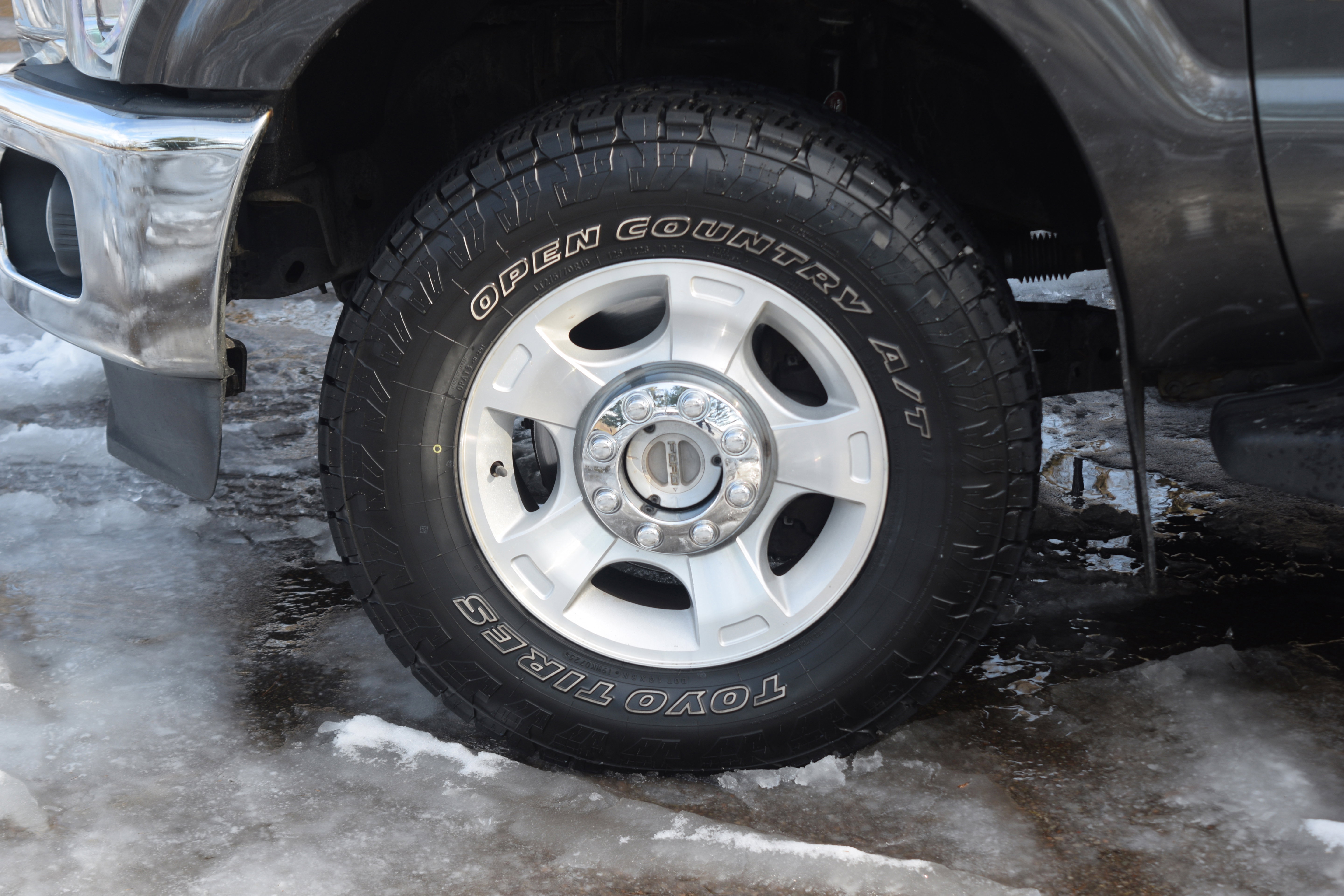 Used 2016 Ford F250 XLT w/ Camper Package image 27