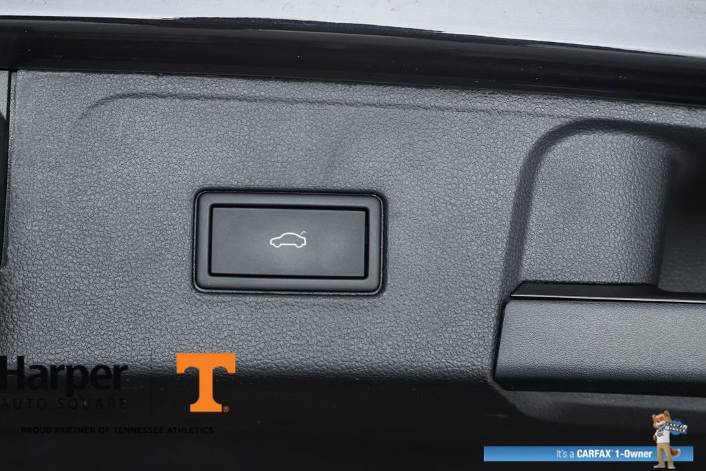 Used 2024 Volkswagen Atlas SE w/ Panoramic Sunroof Package FWD image 30