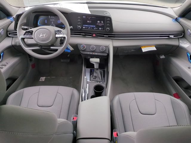 New 2026 Hyundai Elantra SE FWD image 14