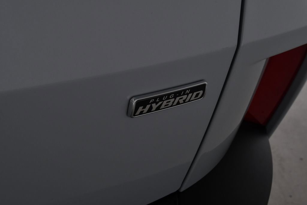 New 2025 Ford Escape SE w/ PHEV Premium Package image 22