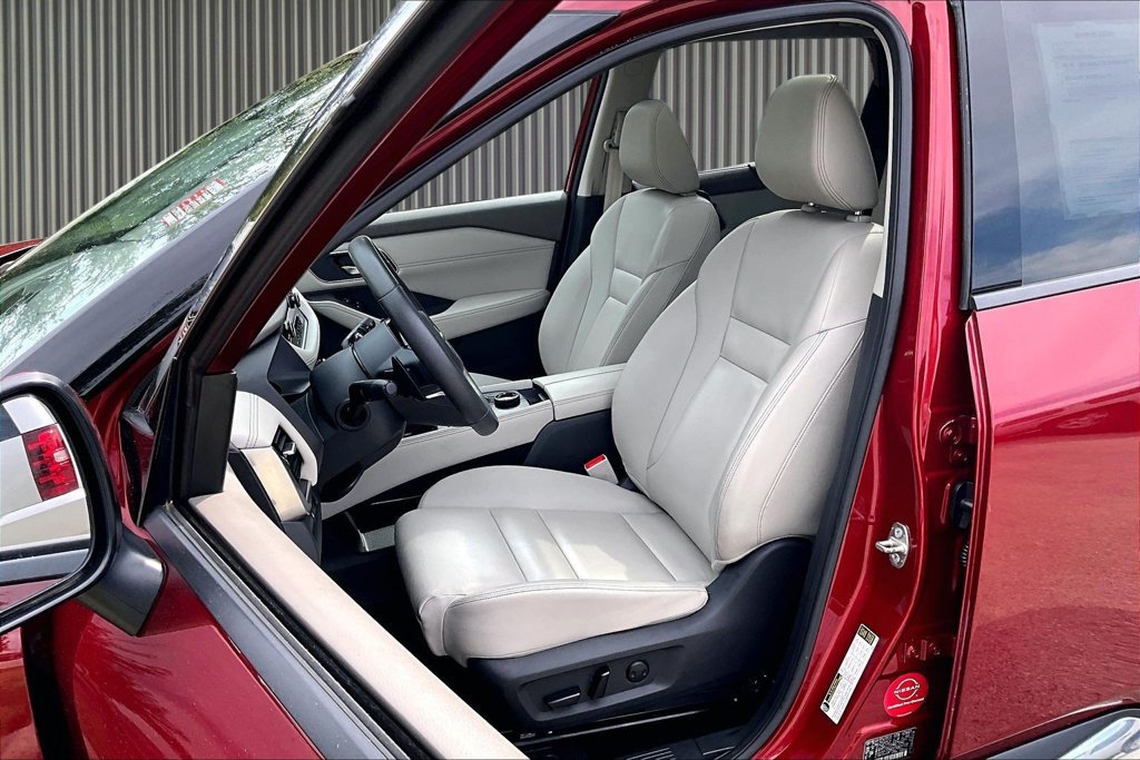 Used 2021 Nissan Rogue SL w/ Premium Package AWD/4WD image 27