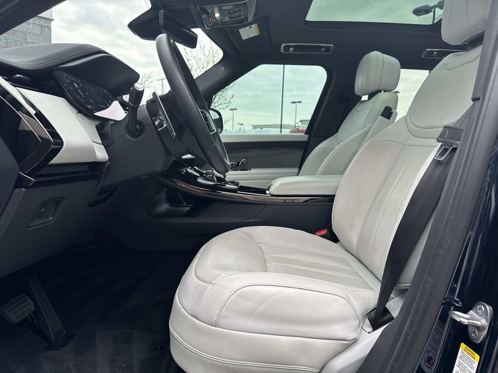 Certified 2023 Land Rover Range Rover Sport SE AWD/4WD image 19