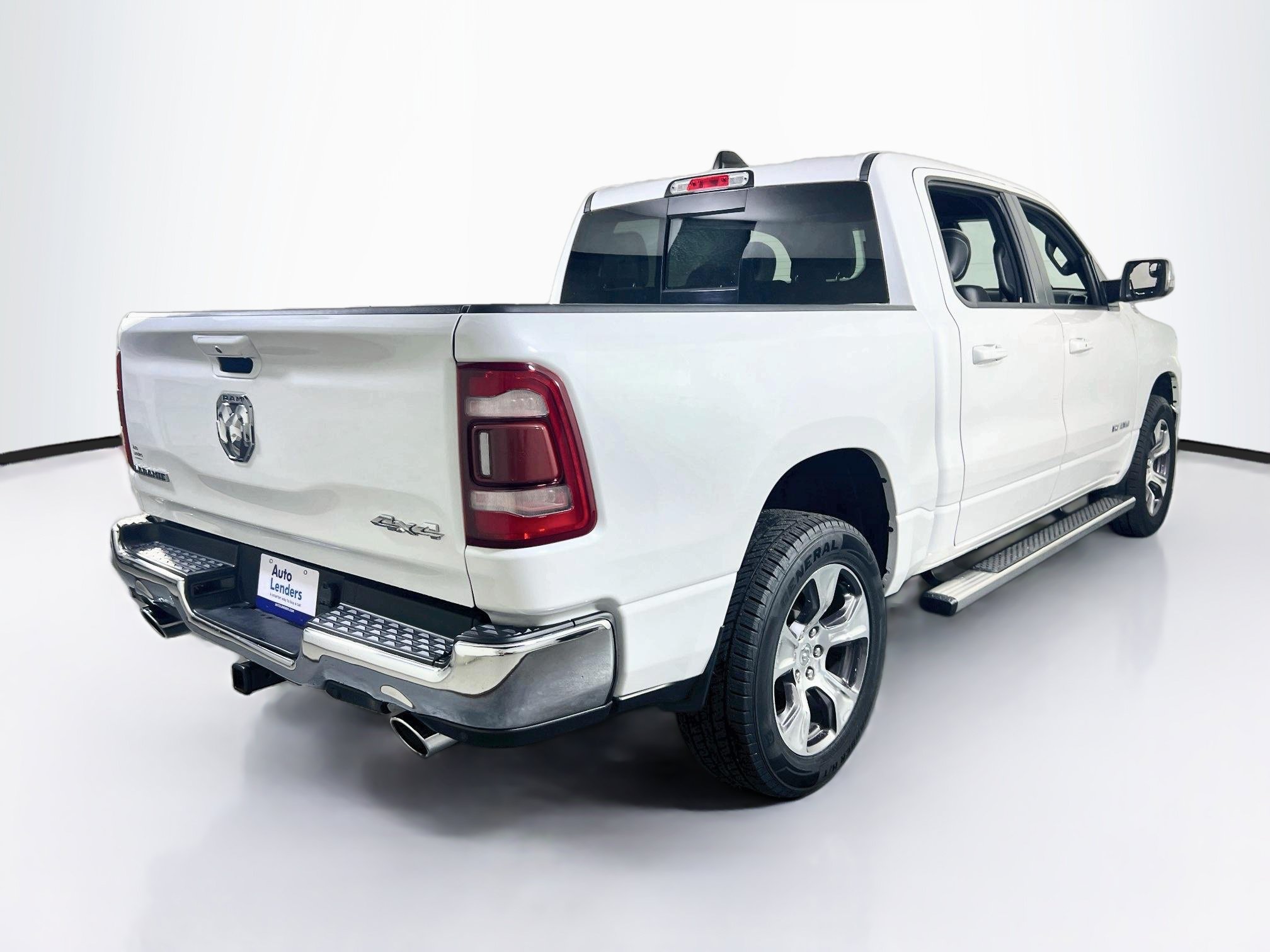Used 2023 RAM 1500 Laramie AWD/4WD image 5