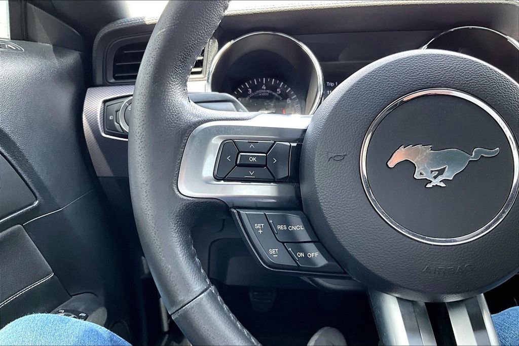 Used 2015 Ford Mustang GT RWD image 18