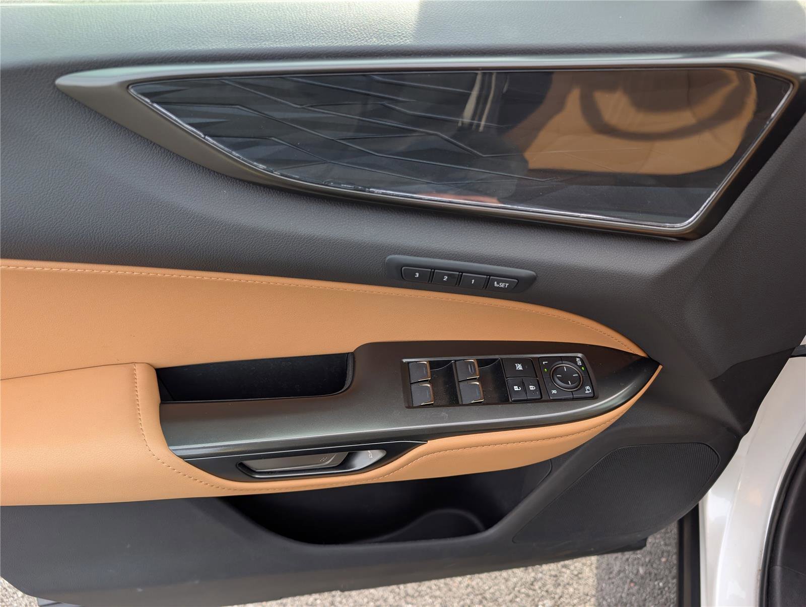 Used 2024 Lexus NX 350 350 Premium AWD image 18