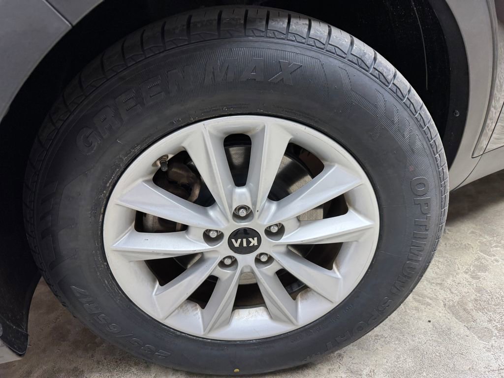 Used 2019 Kia Sorento FWD w/ Option Group 020 image 26