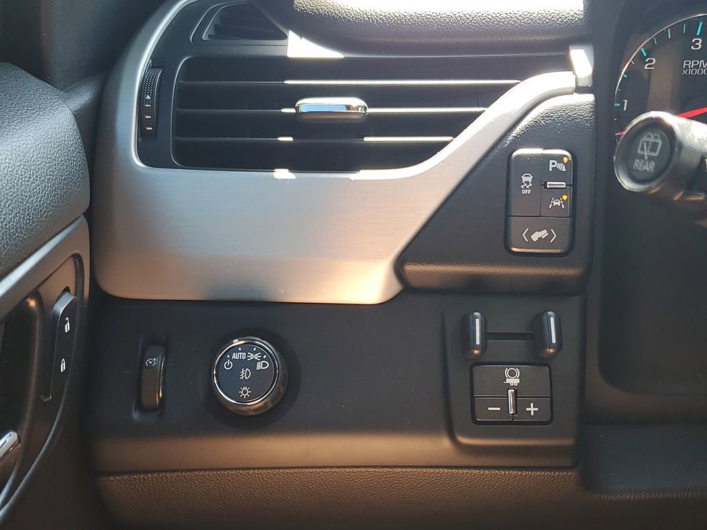 Used 2018 GMC Yukon XL SLE w/ SLE Value Package RWD image 30