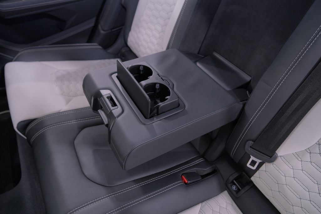 Used 2022 Lamborghini Urus image 36