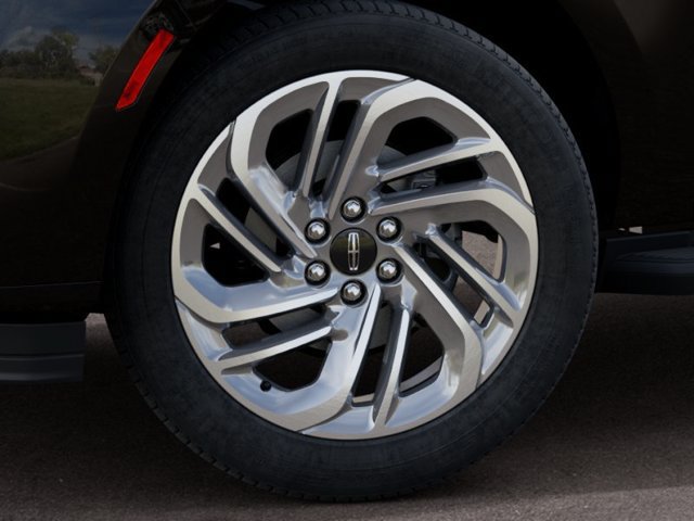 New 2027 Lincoln Navigator Premiere RWD image 19