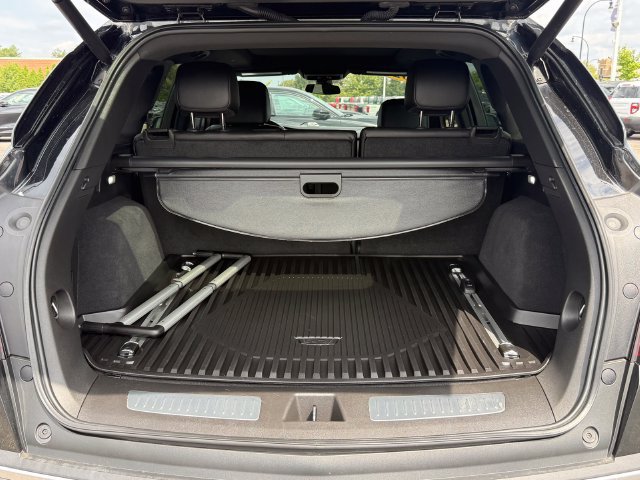 Used 2021 Cadillac XT5 Premium Luxury w/ LPO, Floor Liner Package AWD/4WD image 27
