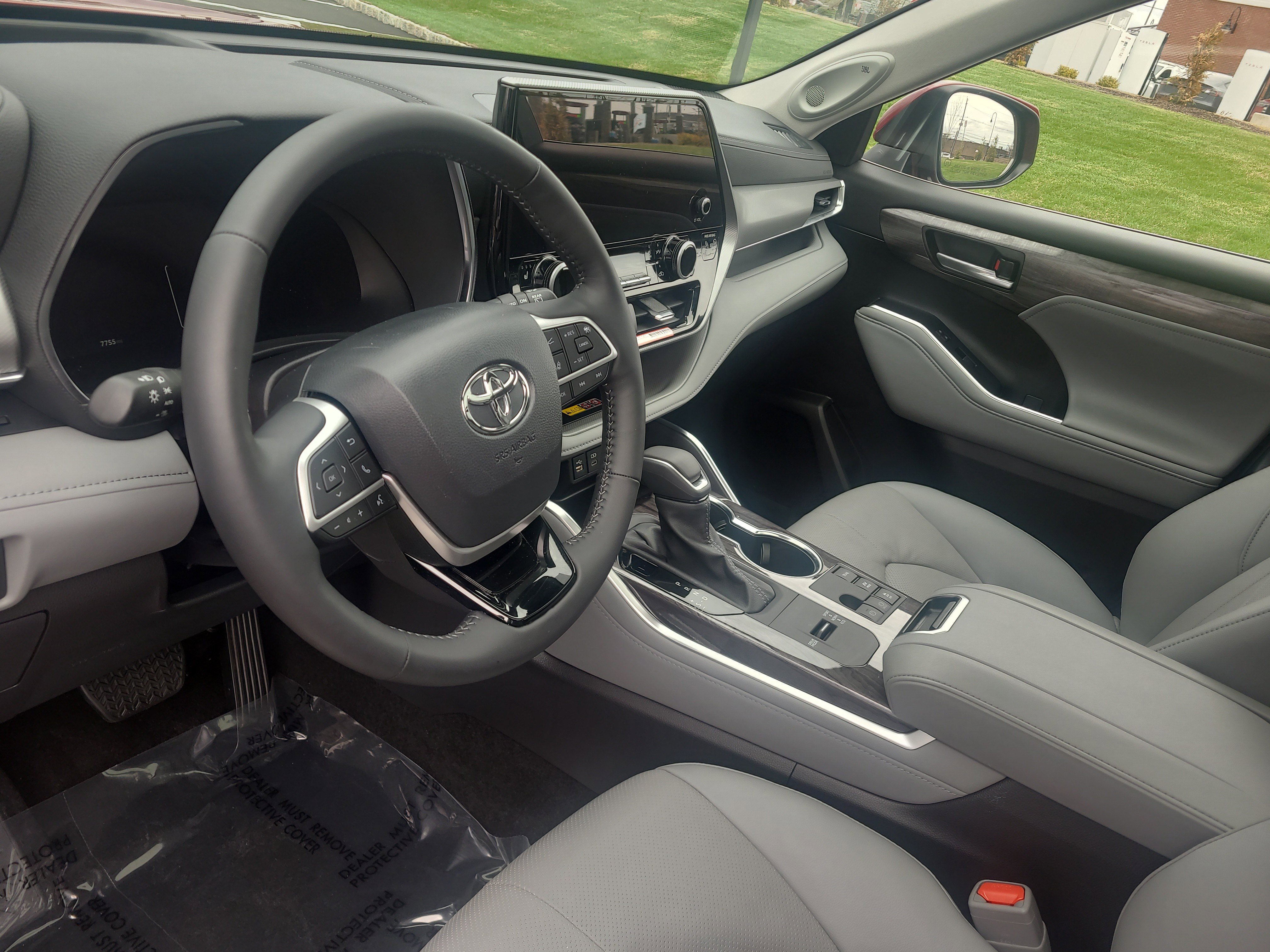 Certified 2025 Toyota Highlander Platinum image 15