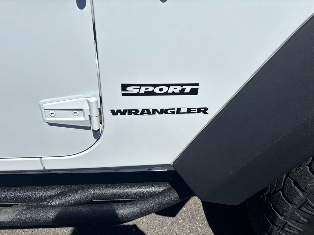Used 2016 Jeep Wrangler Sport w/ Quick Order Package 24S AWD/4WD image 41