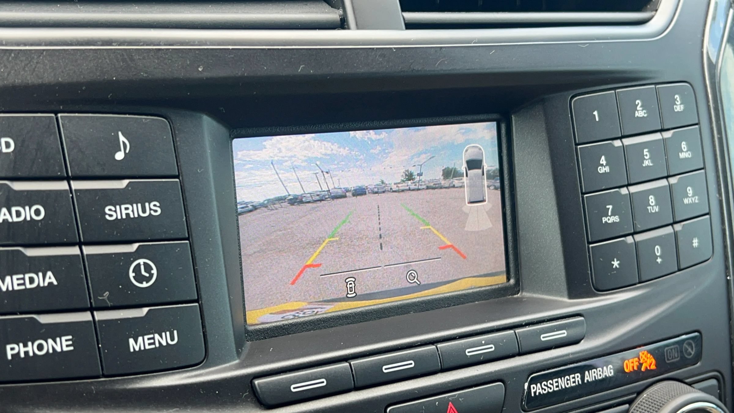 Used 2017 Ford Explorer XLT FWD image 15