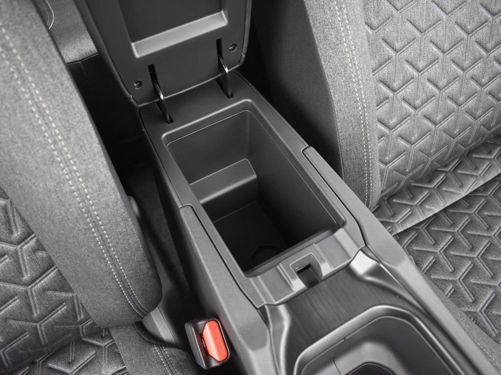 New 2026 Nissan Kicks SV w/ SV Premium Package image 23