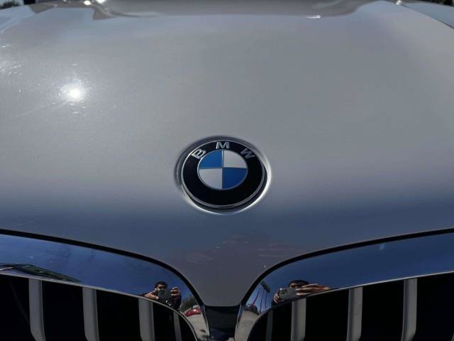 Used 2020 BMW X5 xDrive50i w/ Premium Package AWD/4WD image 14