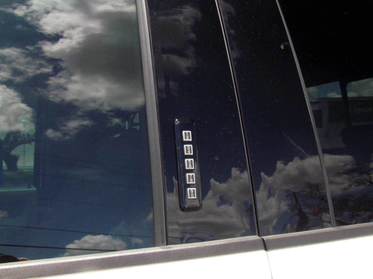 Used 2019 Ford F150 XLT w/ Equipment Group 302A Luxury image 15