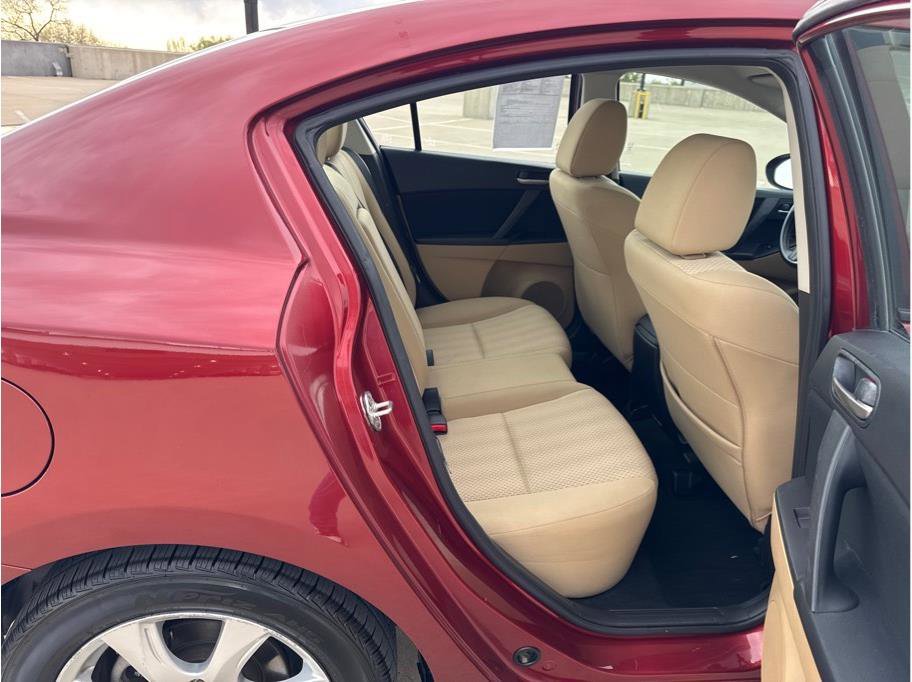 Used 2010 MAZDA MAZDA3 i Touring FWD image 13