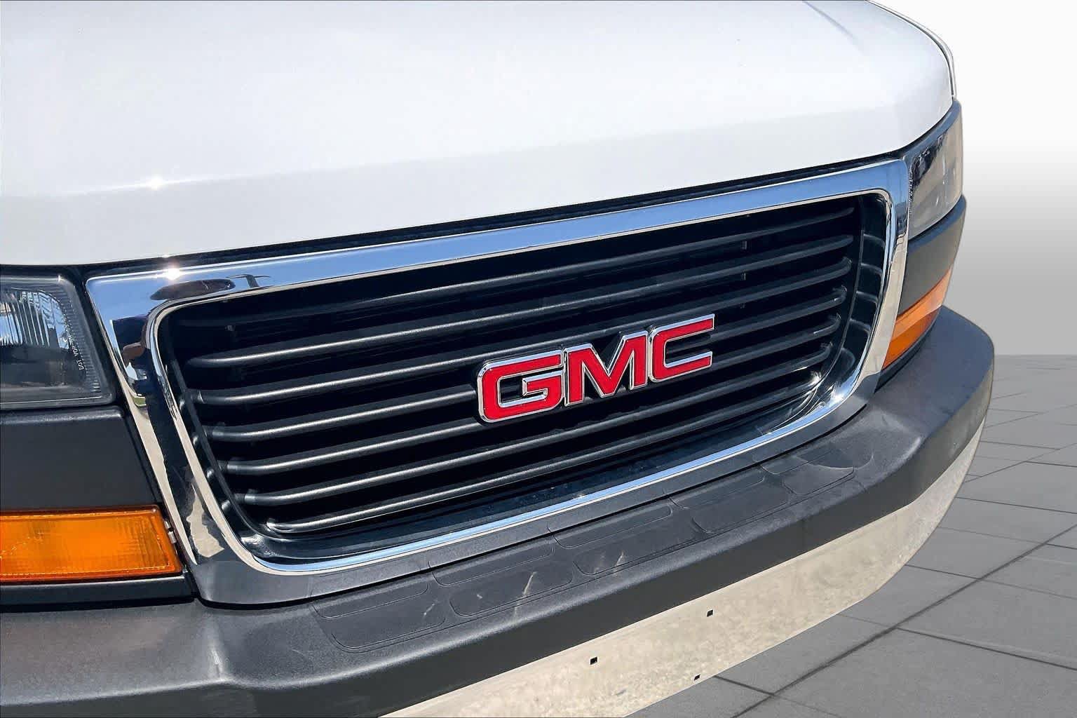 Certified 2025 GMC Savana 2500 w/ Driver Convenience Package RWD image 26