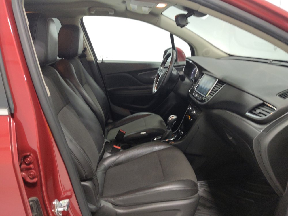 Used 2020 Buick Encore Preferred w/ Safety Package FWD image 21