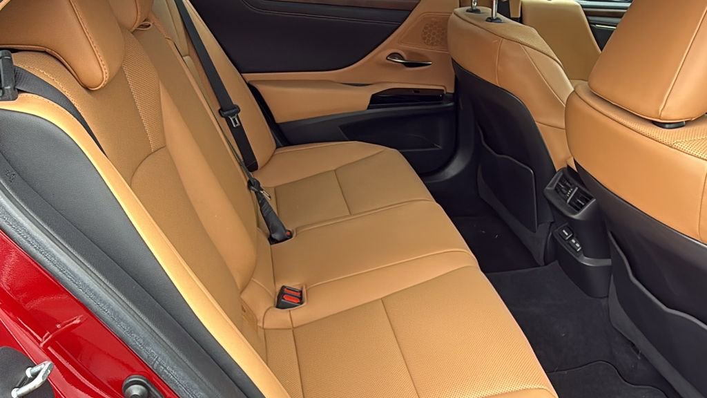 Used 2022 Lexus ES 350 w/ Premium Package FWD image 16