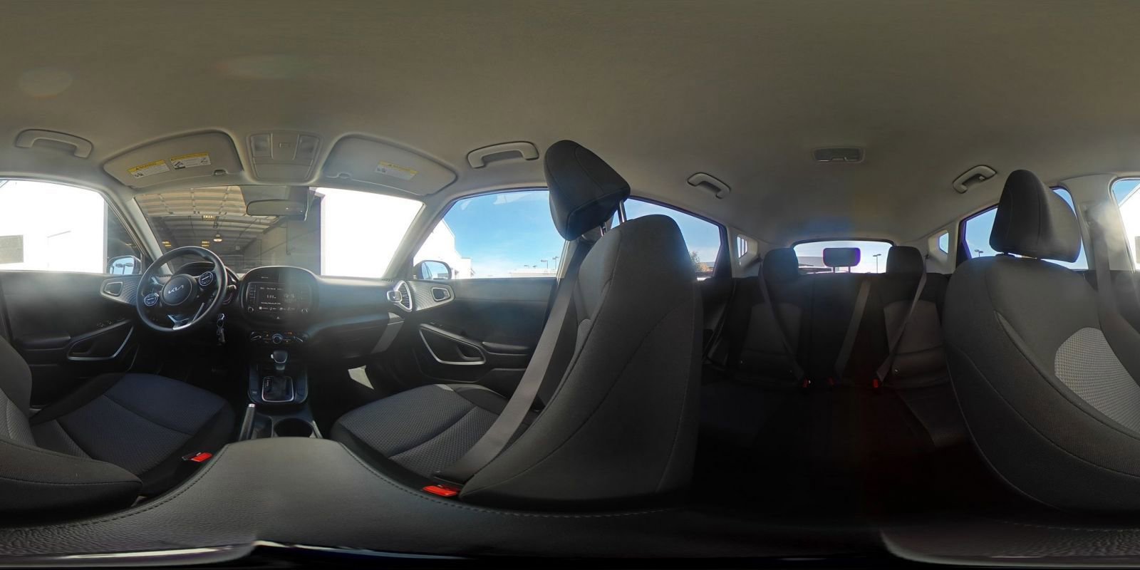 Used 2025 Kia Soul LX w/ LX Technology Package image 42