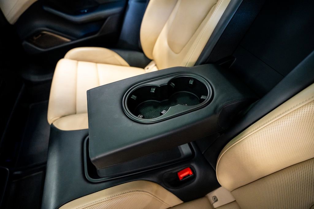 Used 2020 Porsche Taycan Turbo image 52