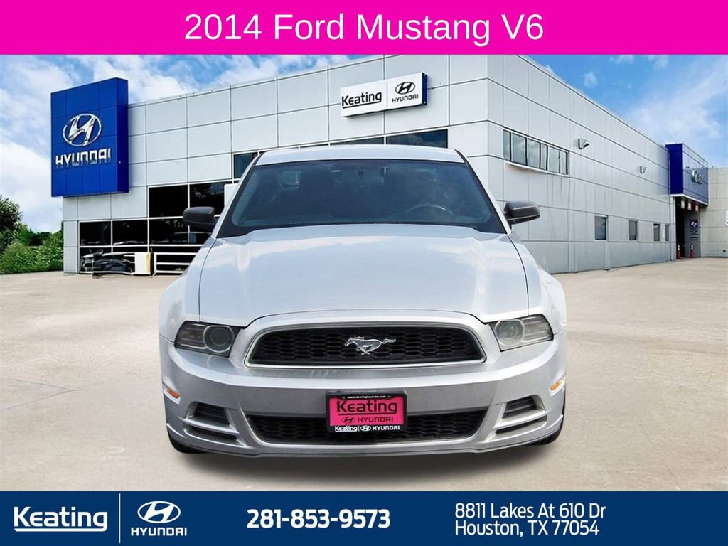 Used 2014 Ford Mustang Coupe image 2