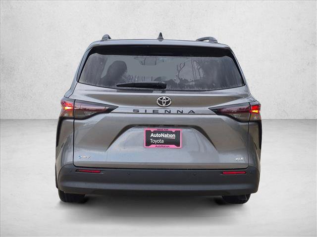 New 2026 Toyota Sienna XLE FWD image 7
