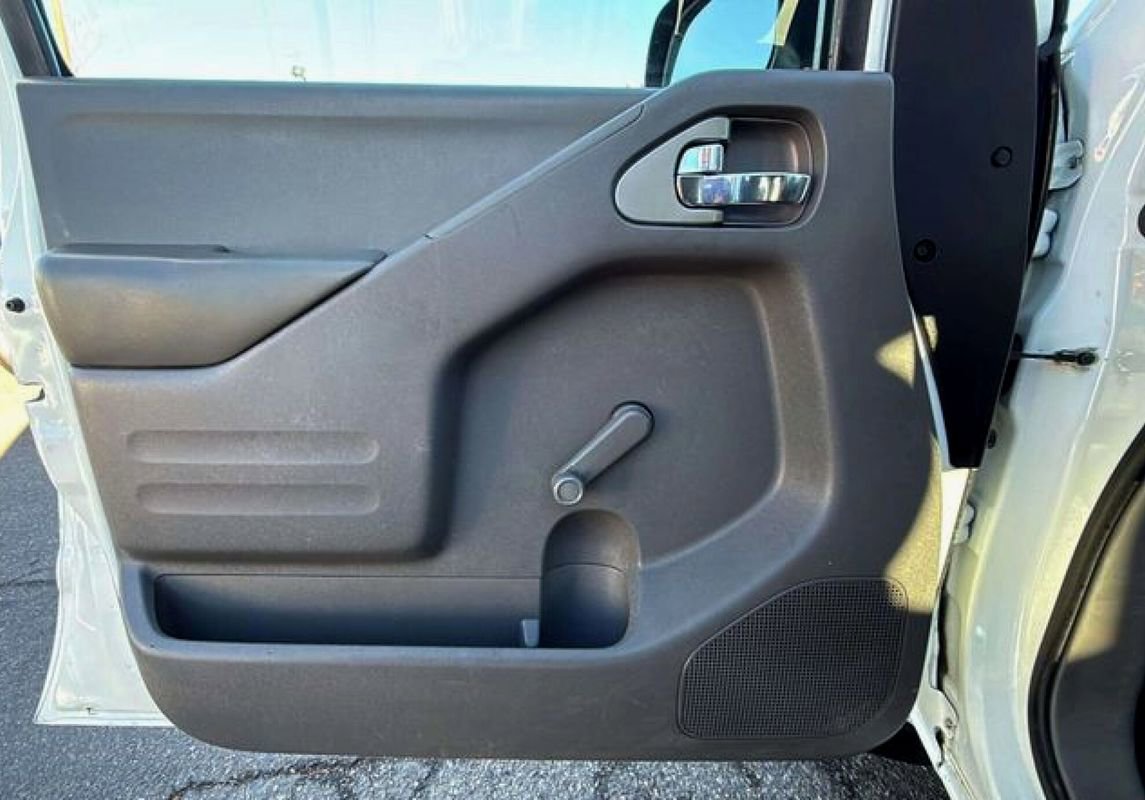 Used 2018 Nissan Frontier S image 13