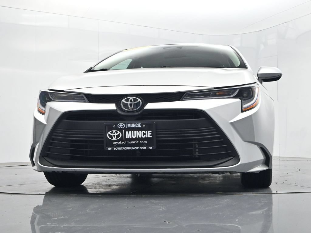 Used 2023 Toyota Corolla LE FWD image 42