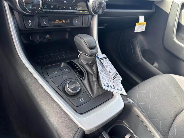 New 2025 Toyota RAV4 XLE image 14