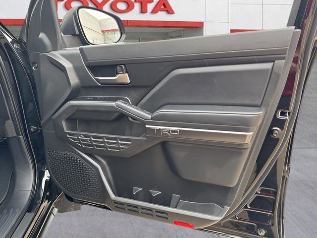 Used 2024 Toyota Tacoma TRD Off-Road image 18
