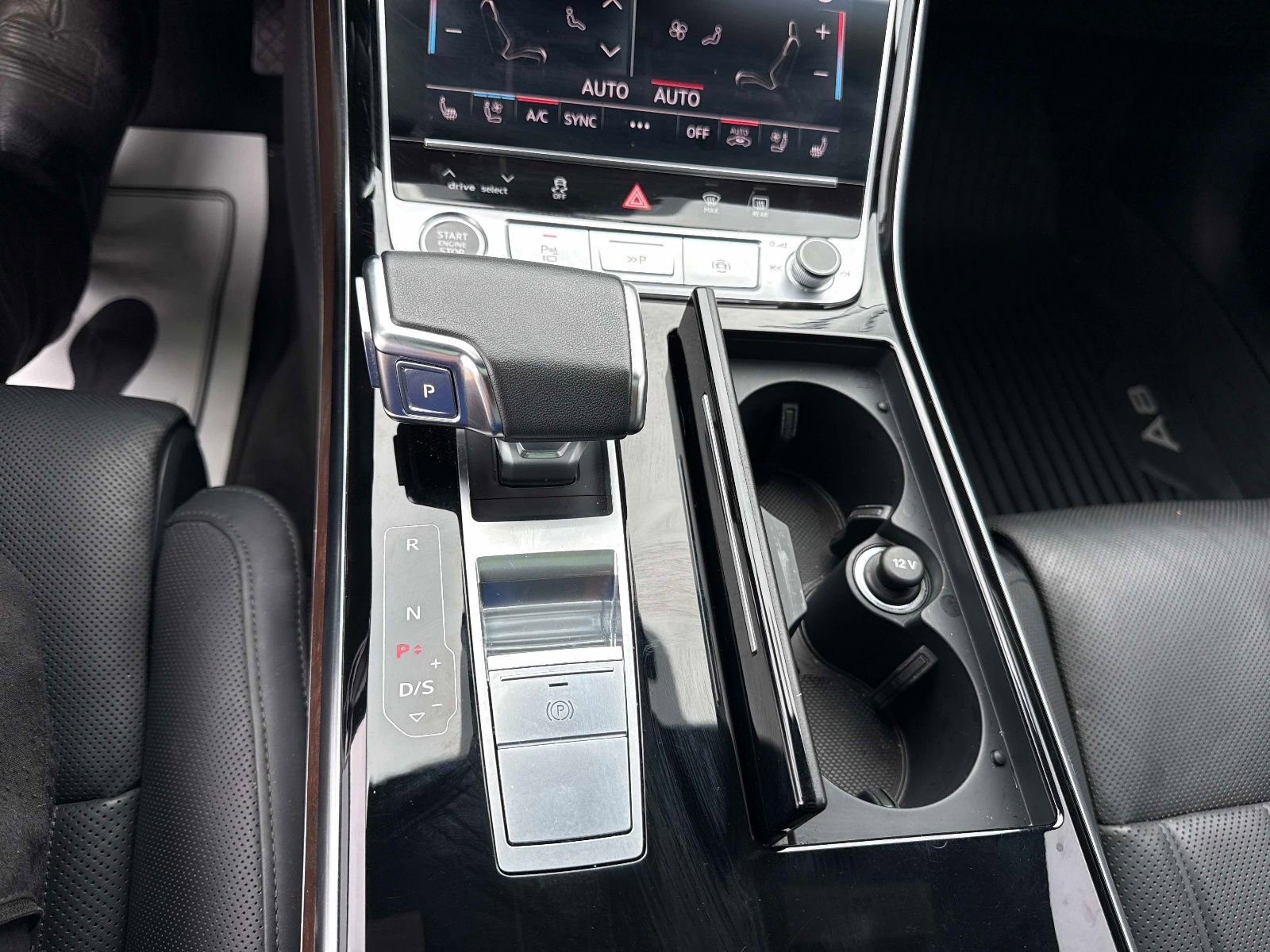 Used 2023 Audi A8 L 3.0T image 26