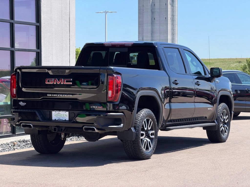Used 2021 GMC Sierra 1500 AT4 w/ AT4 Premium Package AWD/4WD image 5