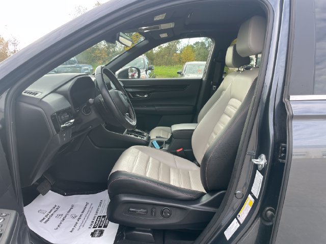 Used 2025 Honda CR-V Sport Touring image 19