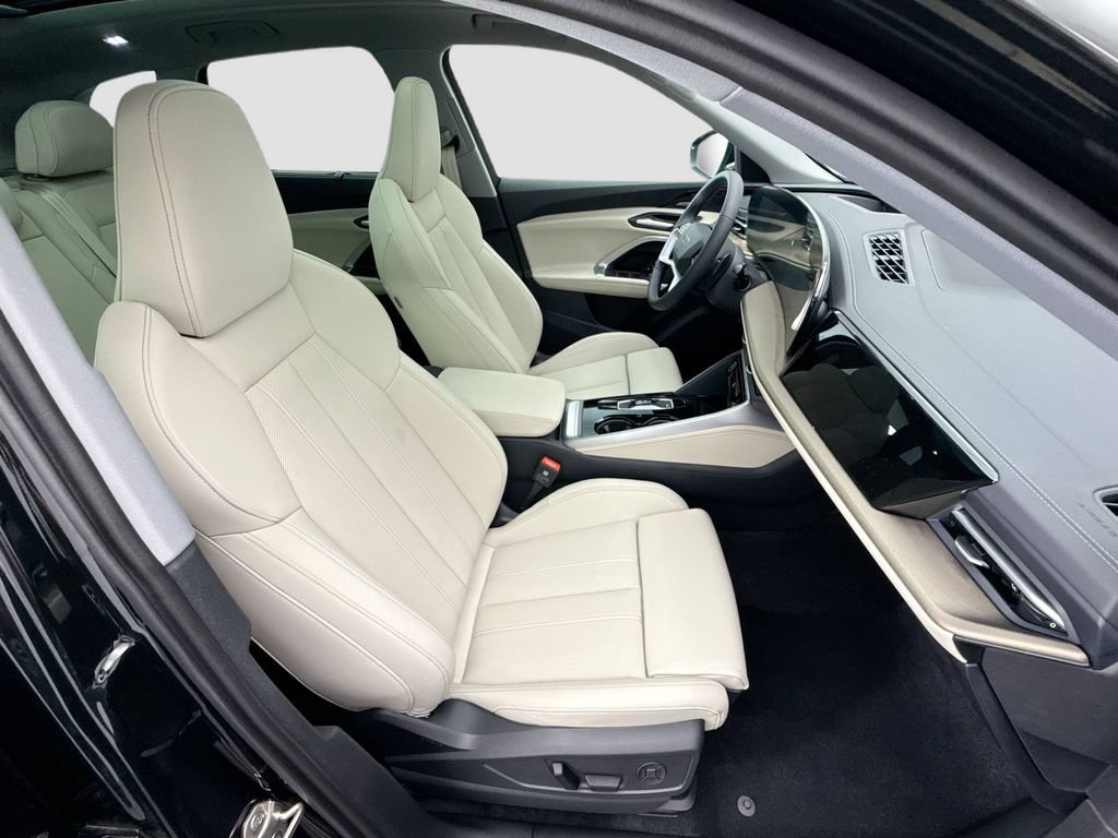 Certified 2025 Audi Q5 Premium Plus w/ Premium Plus AWD/4WD image 20