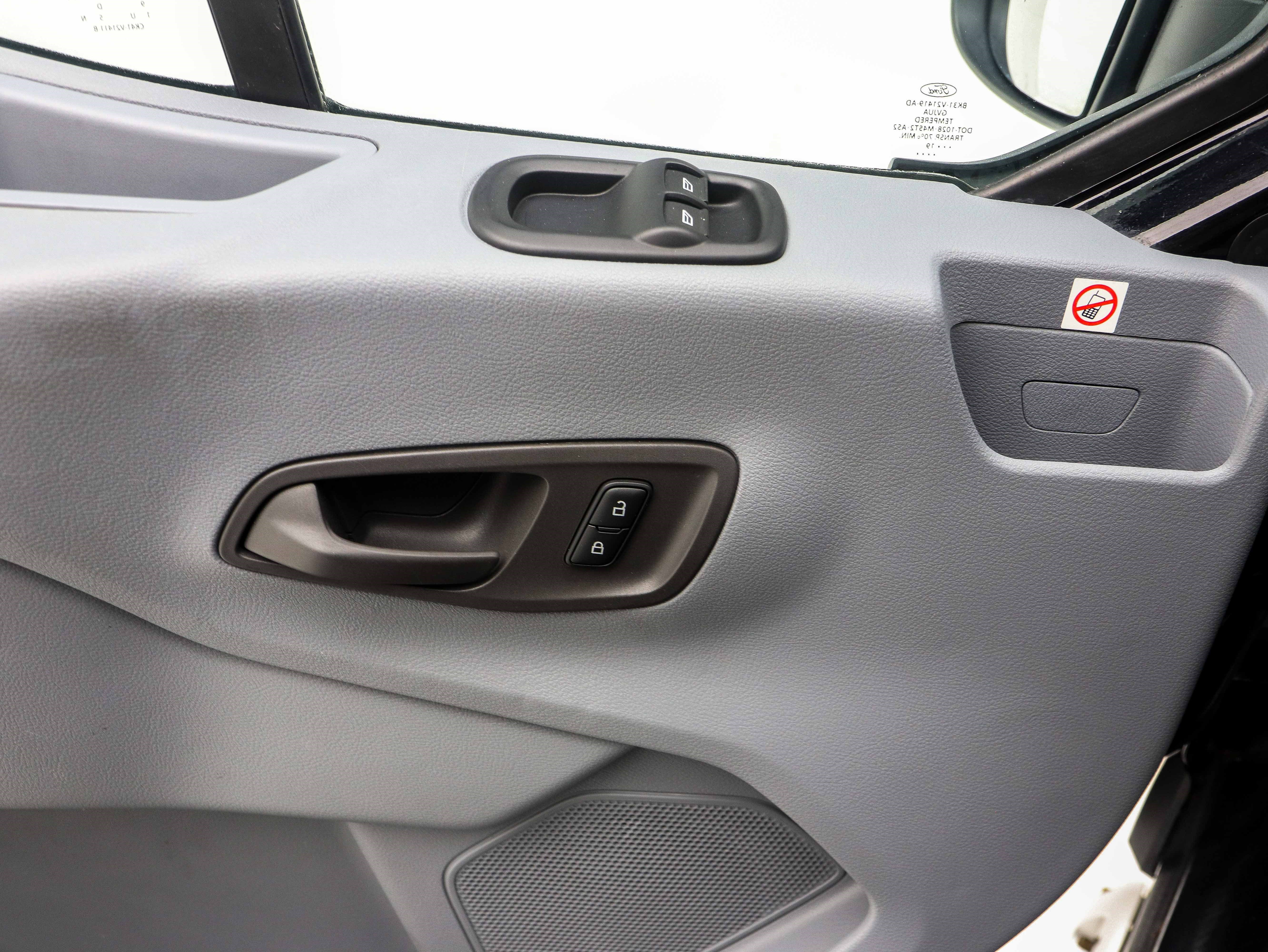 Used 2019 Ford Transit 350 XLT RWD image 19