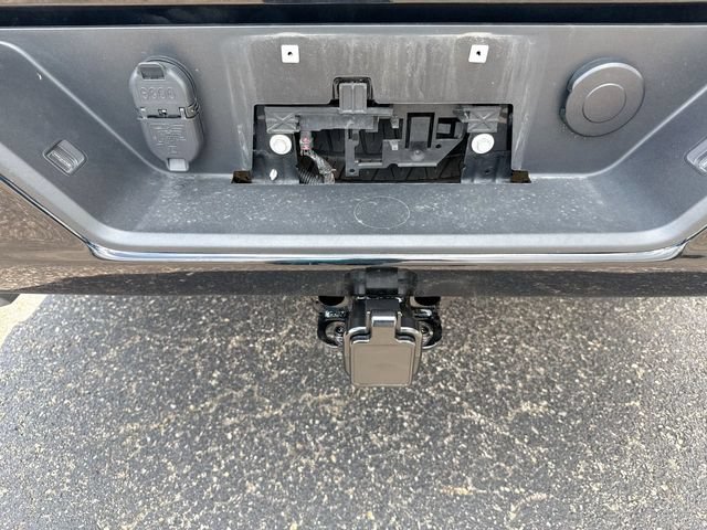 Used 2022 Chevrolet Silverado 1500 RST AWD/4WD image 9