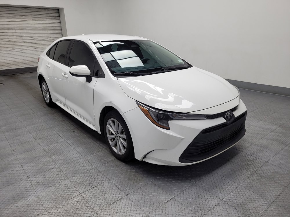 Used 2023 Toyota Corolla LE w/ LE Convenience Package FWD image 13